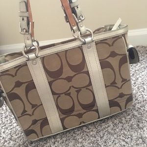 Like New authentic Coach Purse